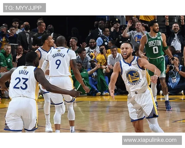 凯尔特人轮换阵容深度分析与战术调整探讨