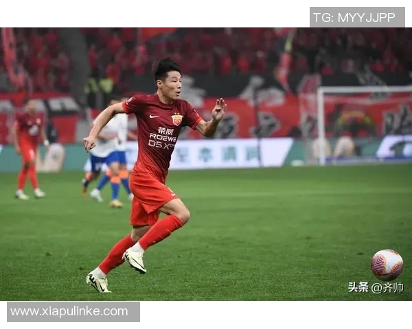 武磊在亚冠精英联赛中精彩破门助力球队晋级展现超强实力