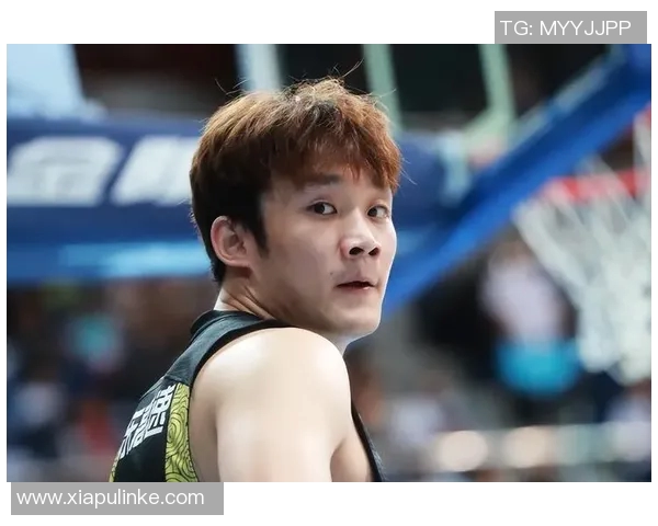 丁彦雨航重返CBA赛场展现实力球迷期待他带领球队再创辉煌 丁彦雨航重返CBA赛场展现实力球迷期待他带领球队再创辉煌