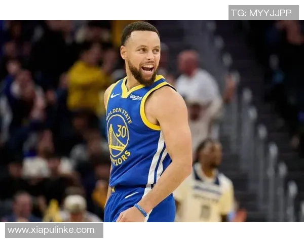 勇士在主场险胜雷霆，库里狂砍40分，勇士为何如此强大？